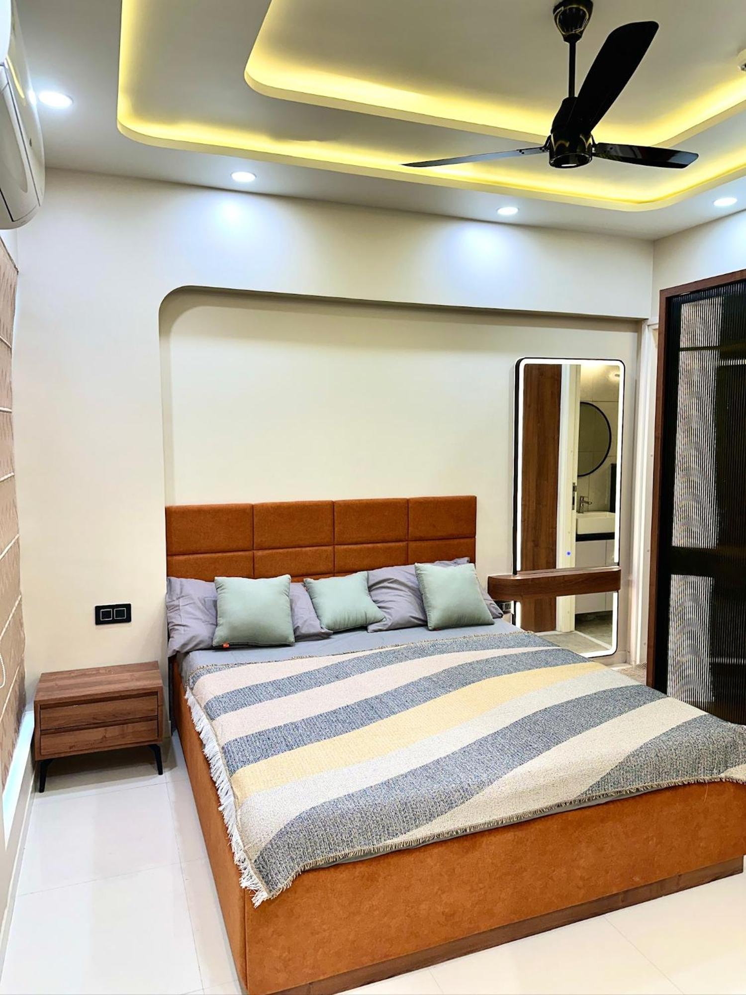 Peacock Palace 2Bhk Modern Ac Flat In Baner Pune Exteriör bild